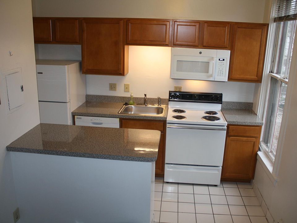 1st image of 2416 Salutaris Ave