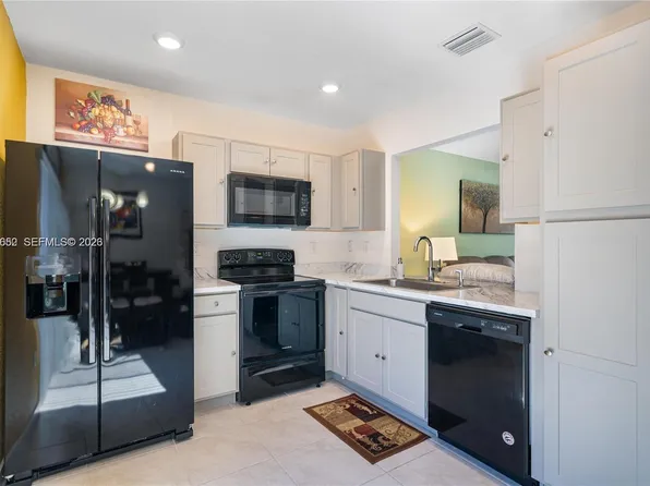 495 NE 5th Ln, Florida City, FL 33034