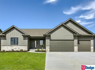 17516 Frances St, Omaha, NE 68130