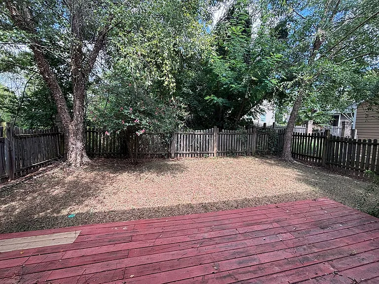218 Northwood St — Photo 9