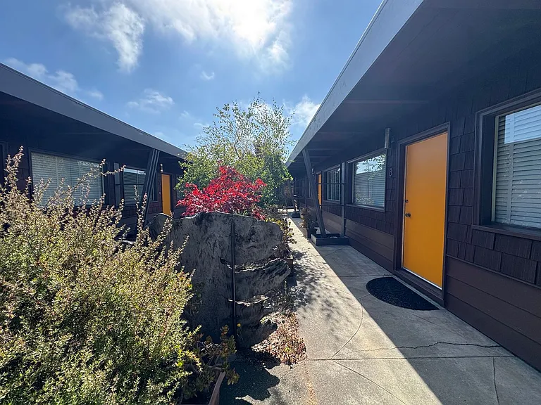 730 I St — Photo 12