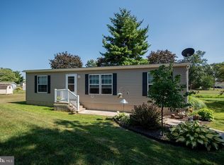 721 Fallon Dr, Lancaster, PA 17601