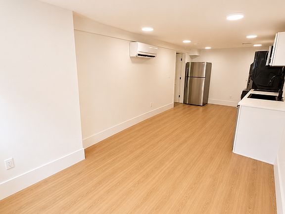 4th image of 3710A NE 189th Pl #1