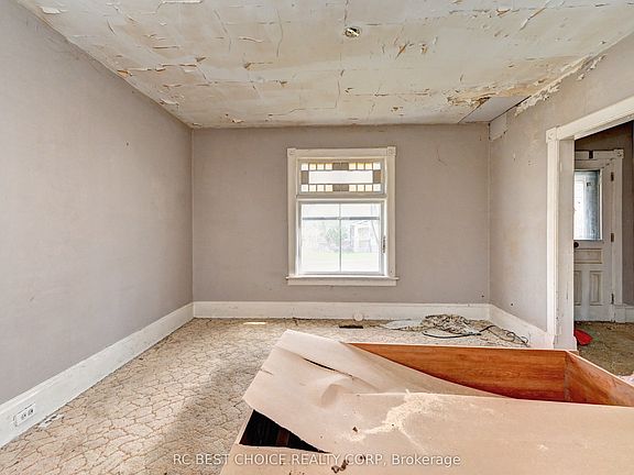 5th image of Mill St #263