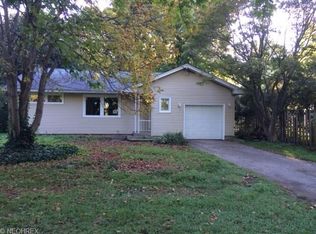 209 Riverside Dr, Painesville, OH 44077