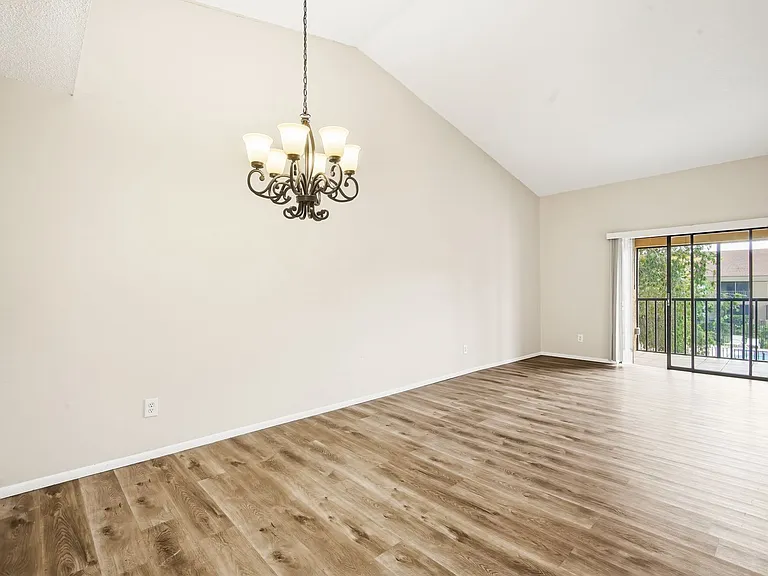 4991 Puritan Cir #522 — Photo 8