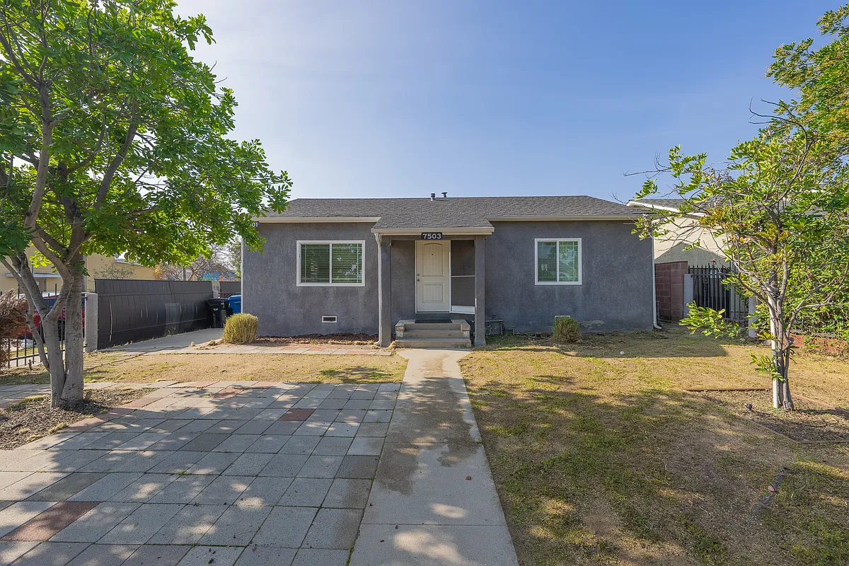 Building Photo - 7503 Camellia Ave