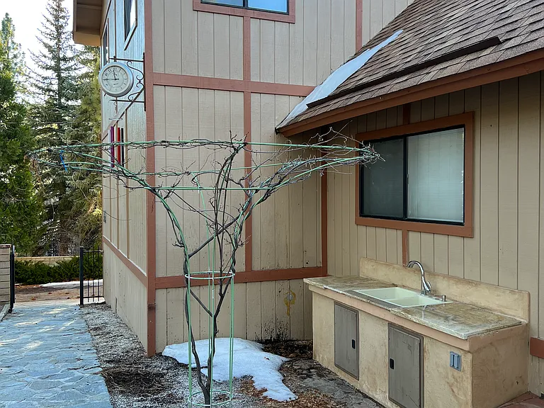 39900 Lakeview Dr — Photo 23