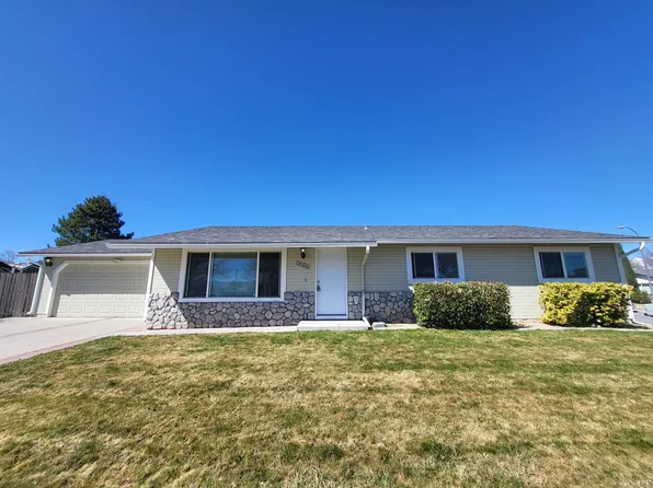 2166 Carriage Crest Dr, Carson City, NV 89706