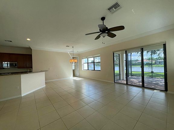 3rd image of 14826 Strand Lane