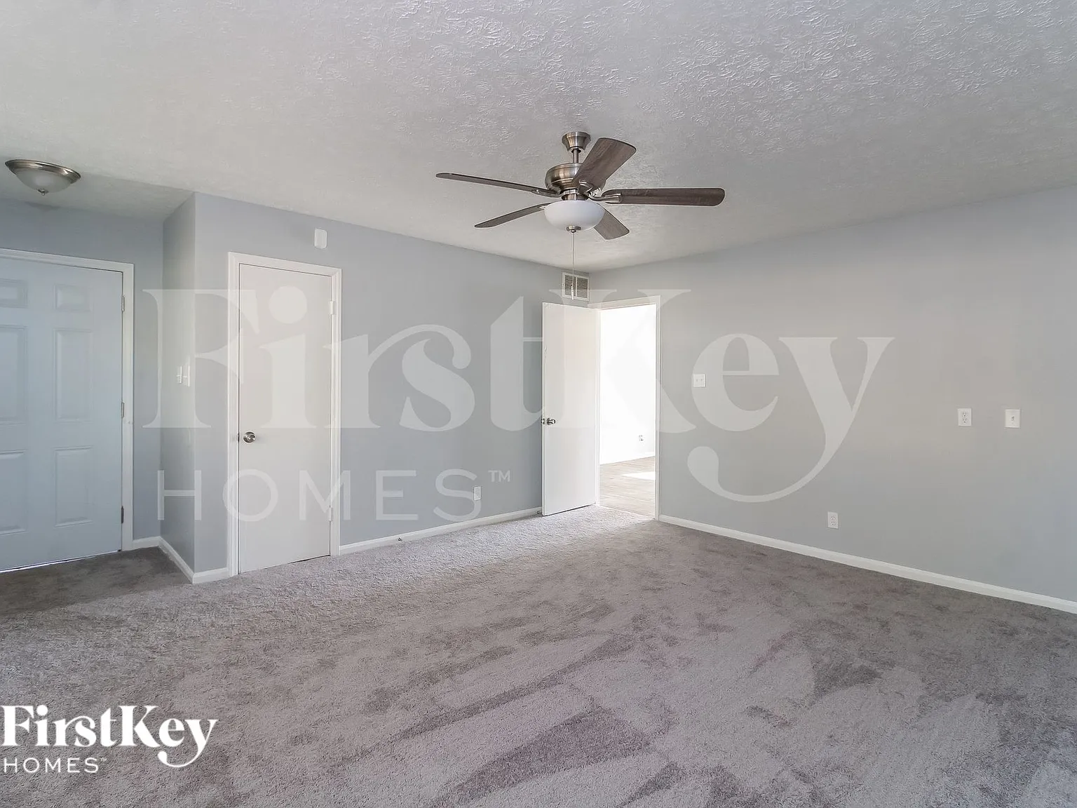 4 bed, 2.0 bath, 1413 sqft, $1,970 — Photo 2