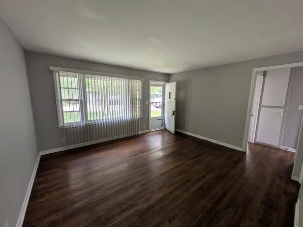 1412 S Crane St, Independence, MO 64055