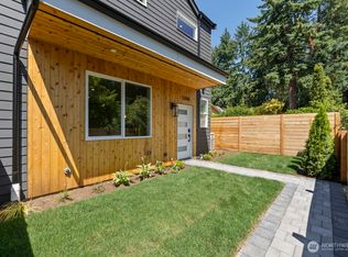 12046 5th Ave NE, Seattle, WA 98125