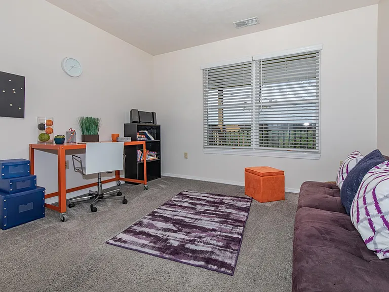 Bloom Apartments — Photo 42