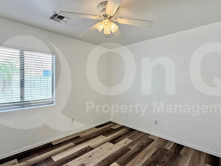 11738 W Flanagan St — Photo 12