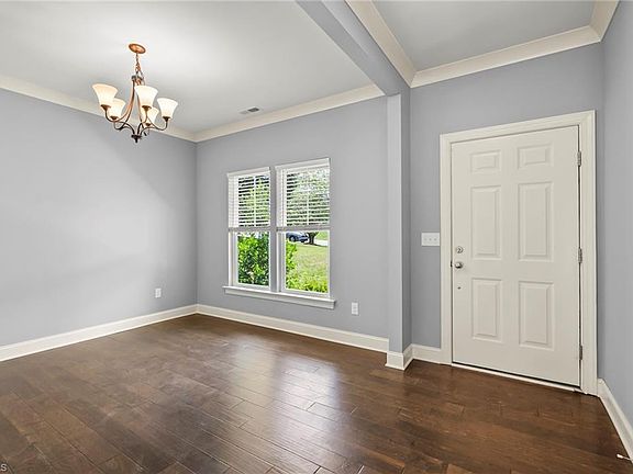 3rd image of 4711 Evie Ct