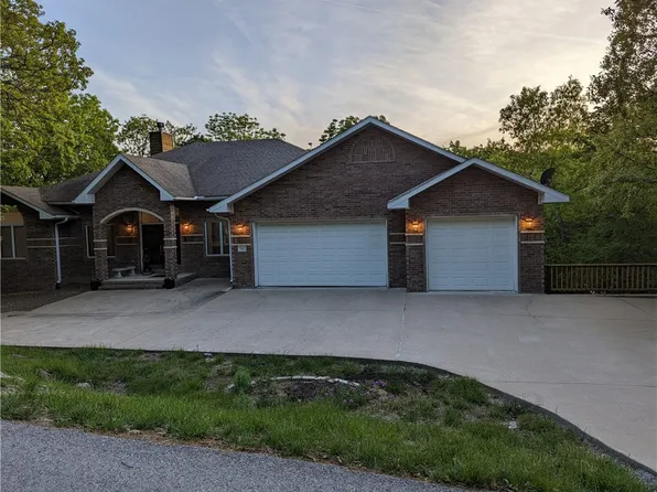 21107 Black Oak Dr, Garfield, AR 72732