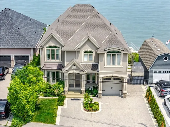 64 Seabreeze Cres, Hamilton, ON L8E 5C9