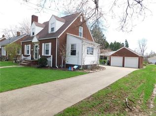 1012 E Broad St, Louisville, OH