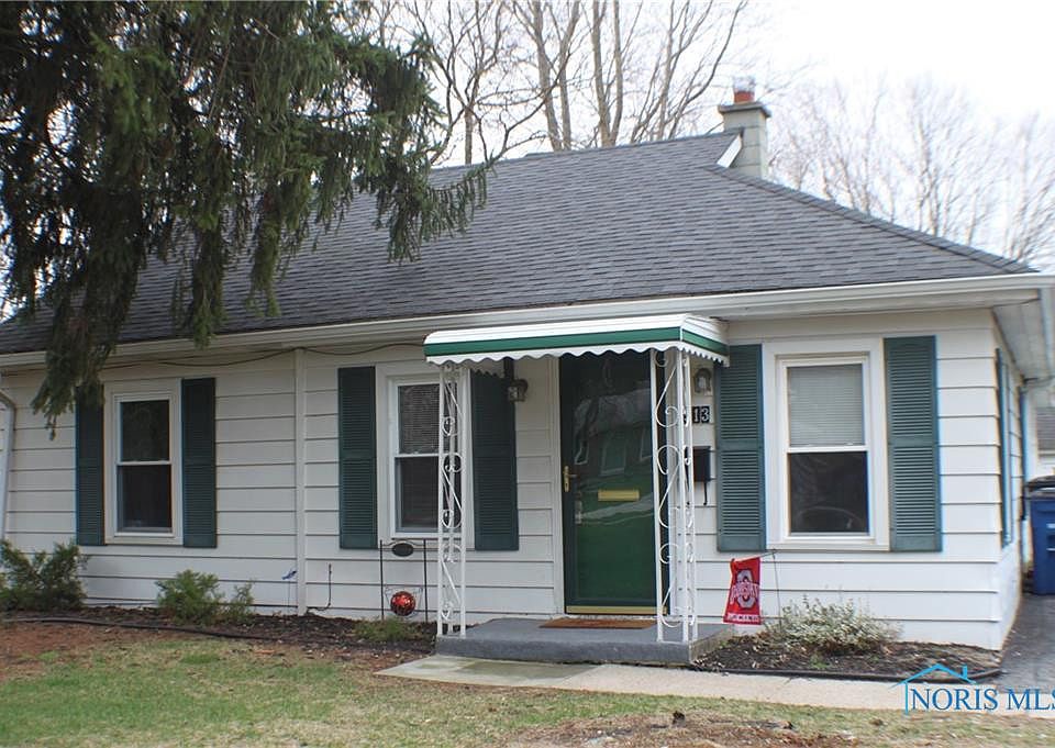 1st image of 913 Parker St