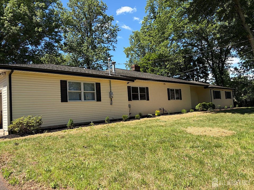 1st image of 120 Coddington Ave