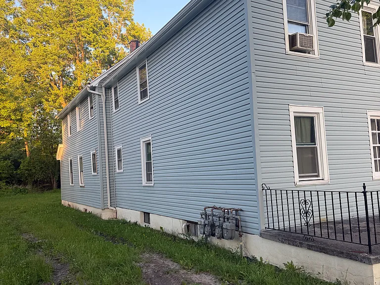 223 Keystone St #SID — Photo 2