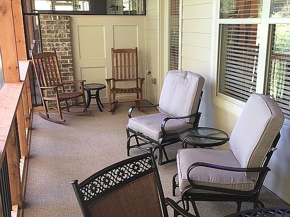 Screened Porch Off Kitchen