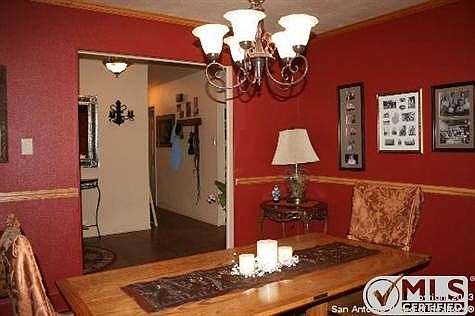 3rd image of 208 Hilltop Dr