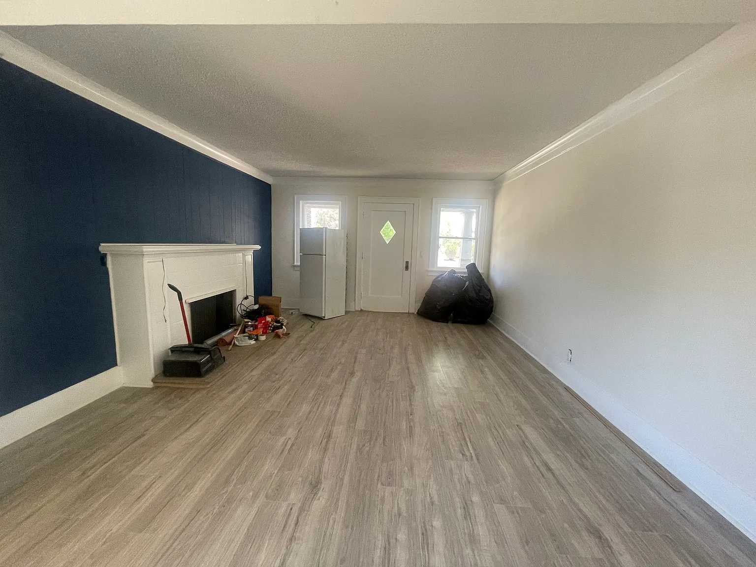 2 bed, 1196 sqft, $3,600 — Photo 2