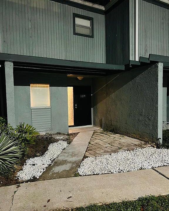 1st image of 707 SW 75th St APT 109