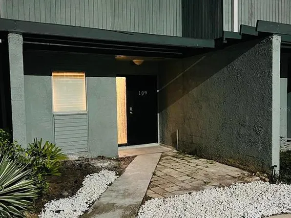 707 SW 75th St APT 109, Gainesville, FL 32607