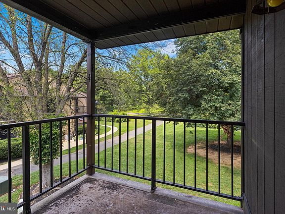 4th image of 25 Bozarth Ct