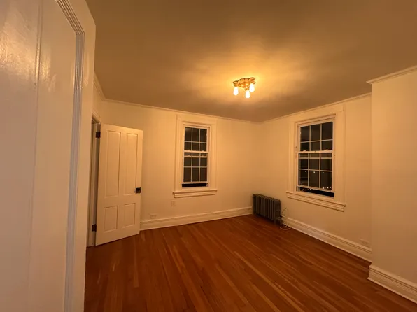 330 Van Duzer St Floor 2, Staten Island, NY 10304