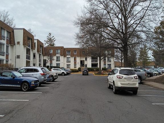 4th image of 3803 Laramie Pl APT D