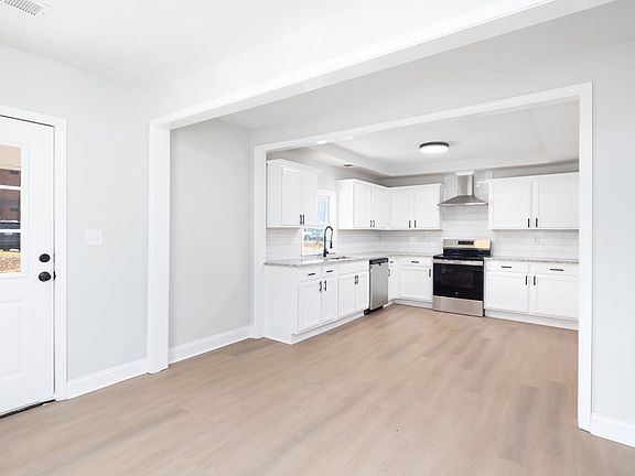 5th image of 1323 16th St