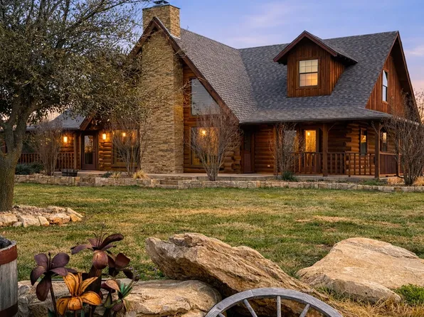 2779 Canyon Wren Loop, Graford, TX 76449