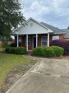 3423 Landmark Dr — Photo 3