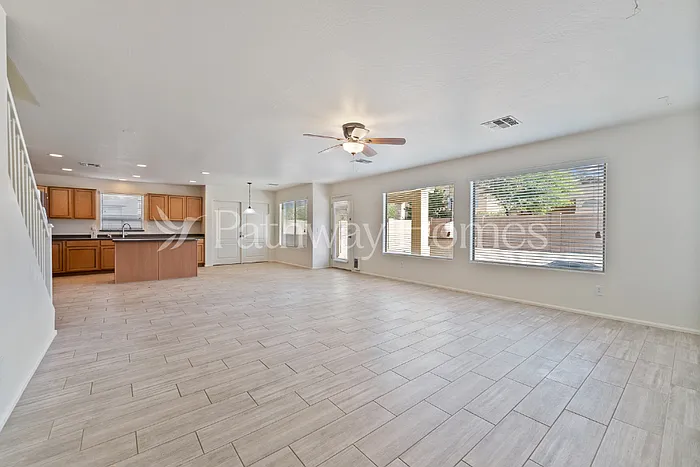 41166 W Sanders Way — Photo 9