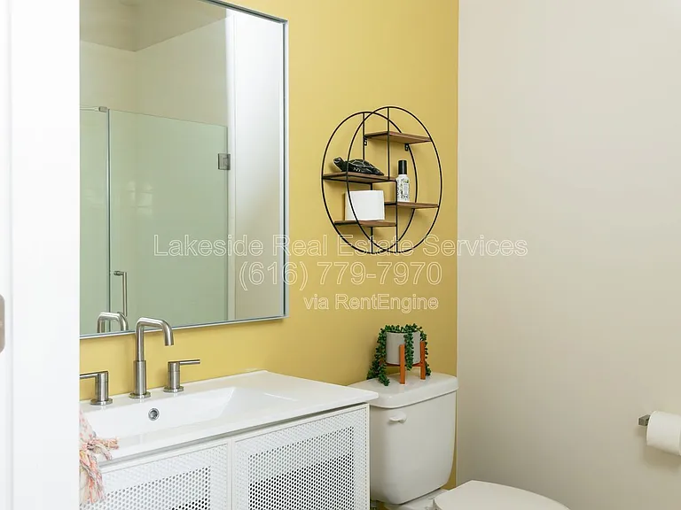 851 Fulton St W #105 — Photo 36