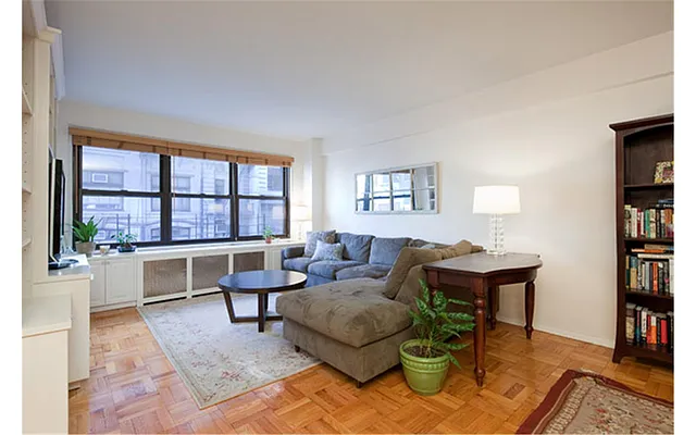 Sold by Douglas Elliman | media 21