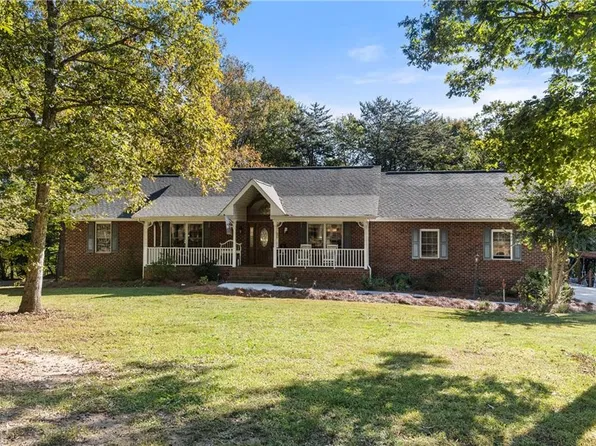 880 Dykers Creek Rd, Lexington, NC 27295