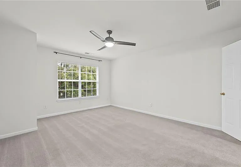 5662 Lawley Dr — Photo 19