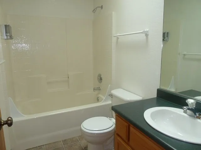 2718 Meadow Creek Way — Photo 8