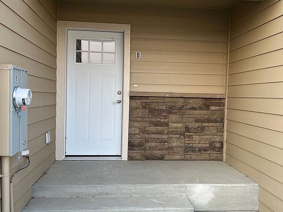 3rd image of 911 W Ted Yao Way #B