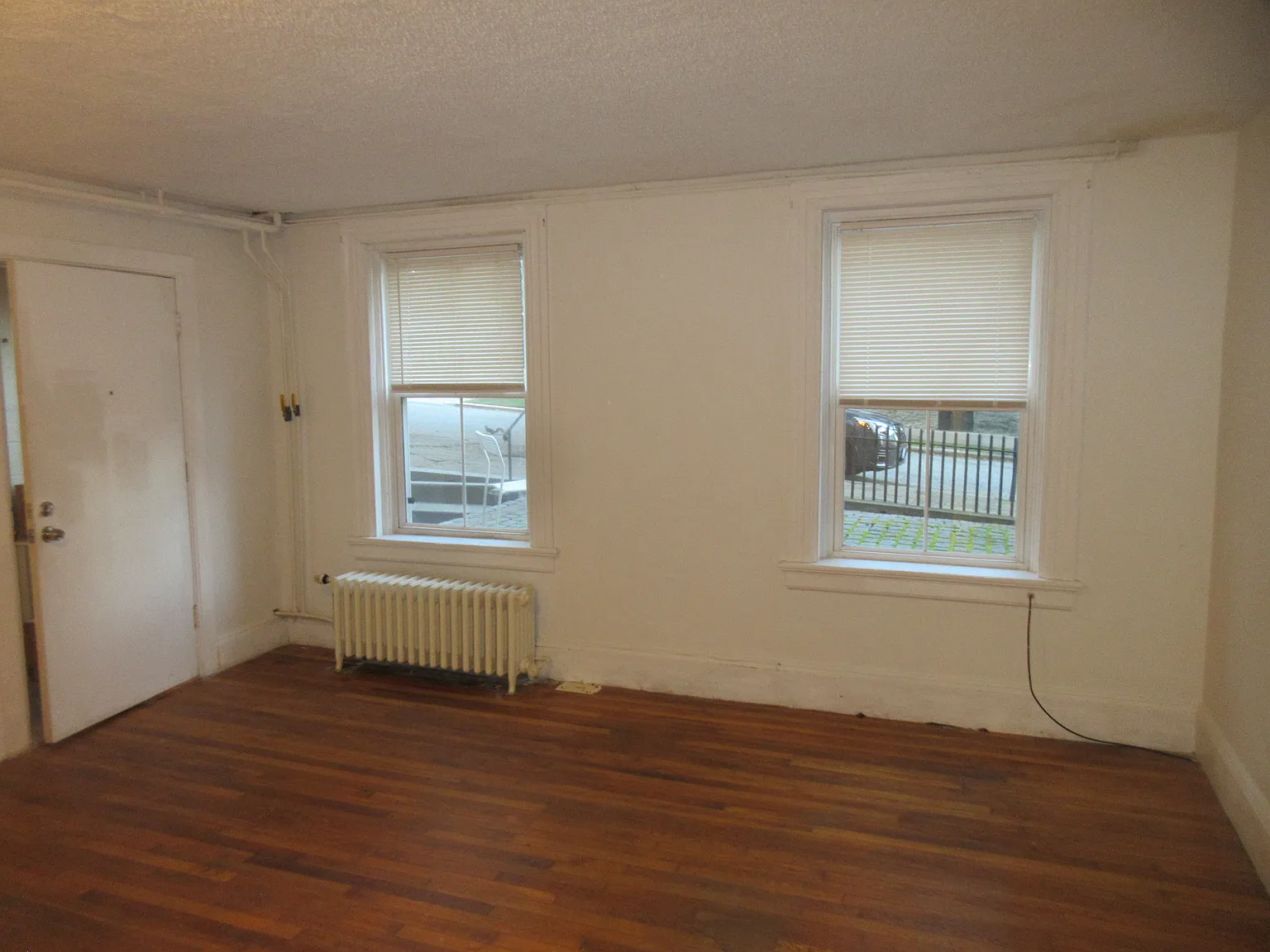 100 Bowen St — Photo 3