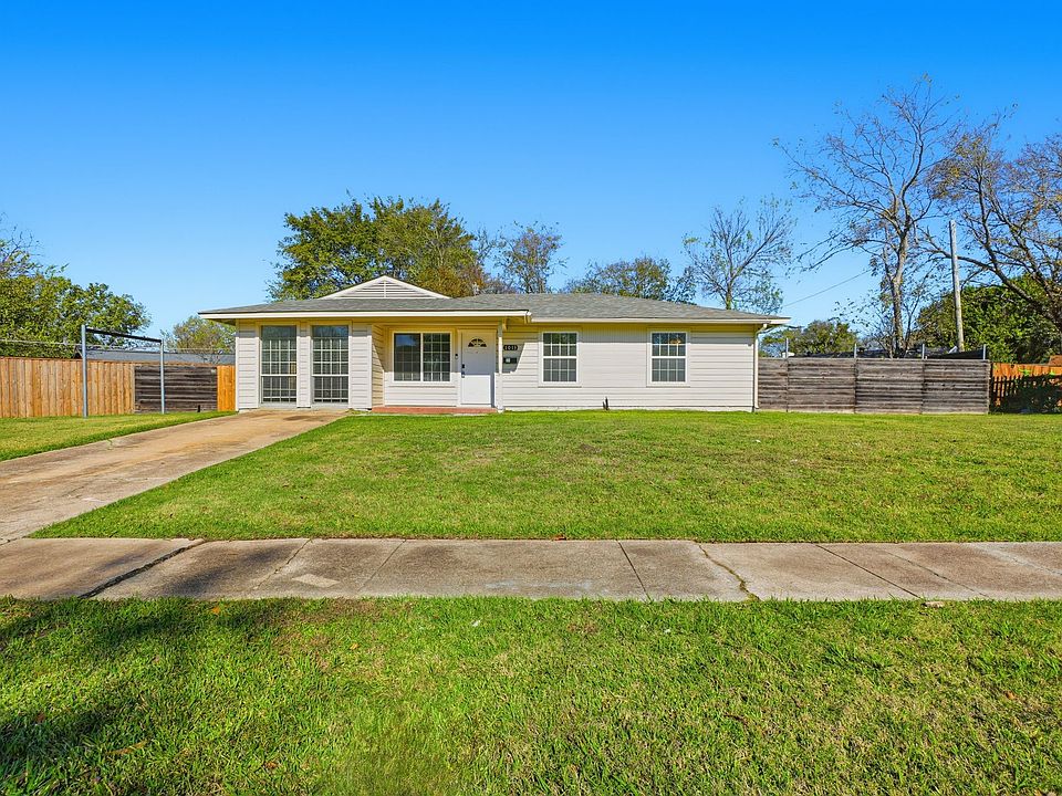 1st image of 1013 Casa Dr