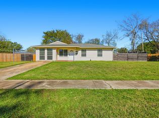 1013 Casa Dr, Mesquite, TX 75149