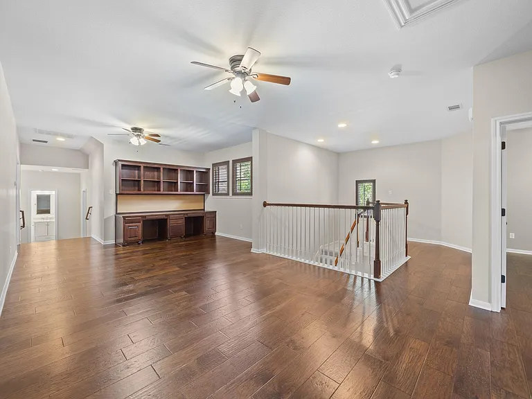 1303 Quiet Creek Dr — Photo 17