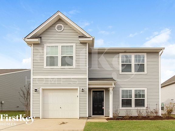 3rd image of 147 Hidden Lakes Rd