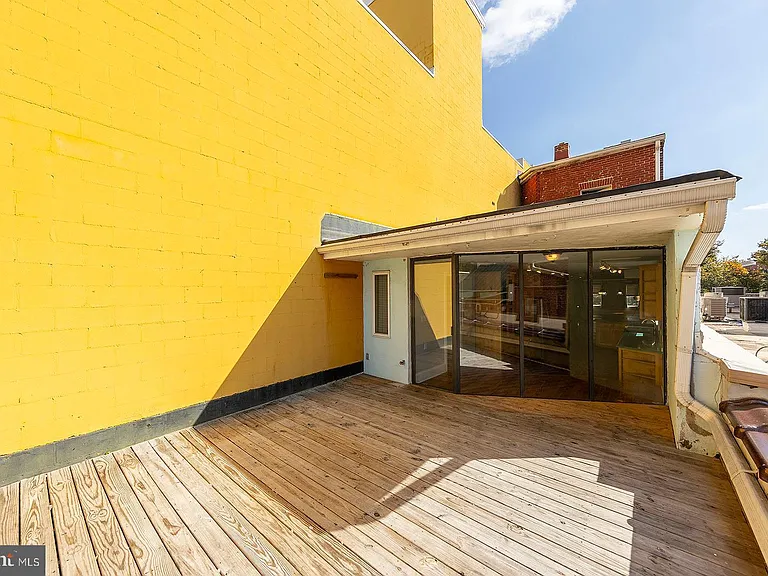 7 N Loudoun St #1/2 — Photo 23